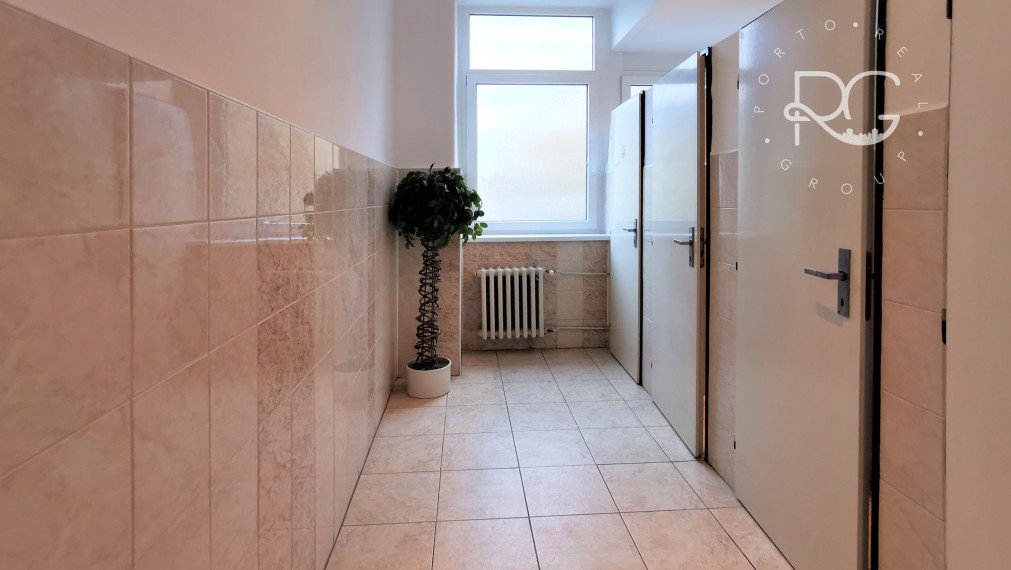 Na prenájom kancelária 18 m2 Wolkrova, Bratislava V – Petržalka