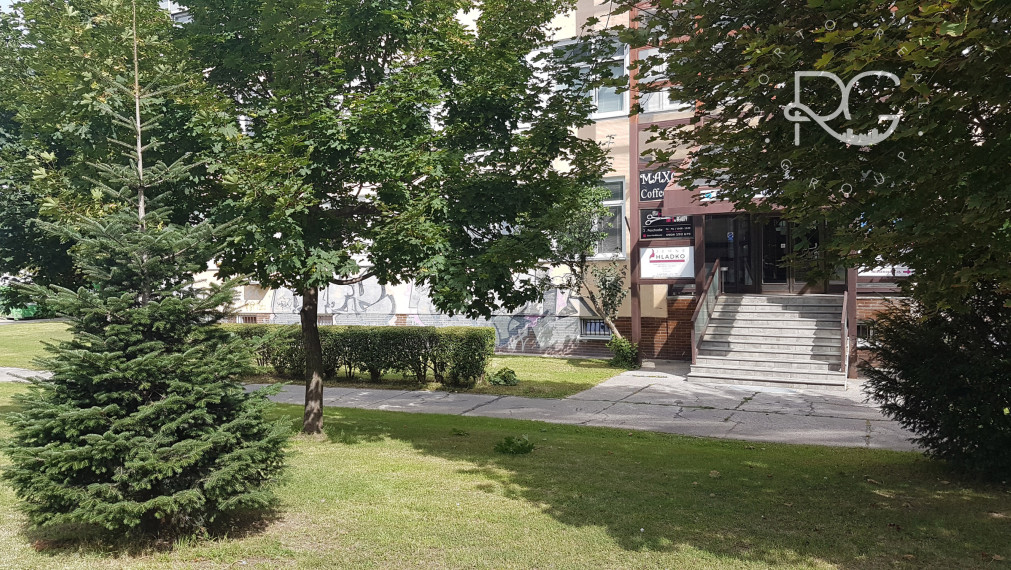 Na prenájom kancelária 18 m2 Wolkrova, Bratislava V – Petržalka