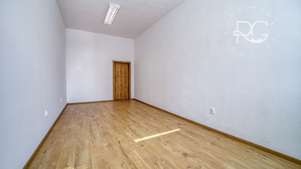 Na prenájom kancelária 19,60 m2 Wolkrova, Bratislava V – Petržalka