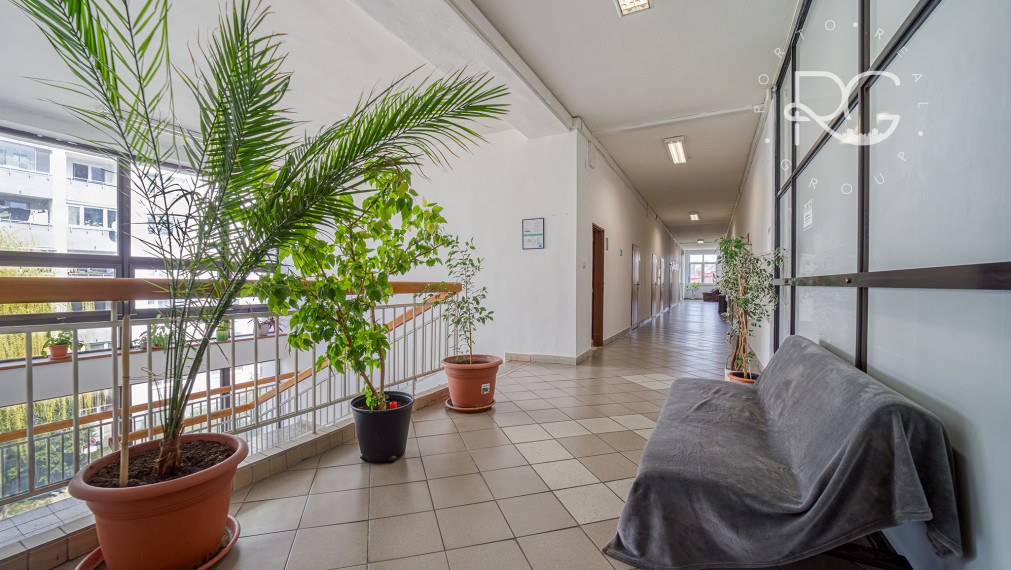 Na prenájom kancelária 19,60 m2 Wolkrova, Bratislava V – Petržalka