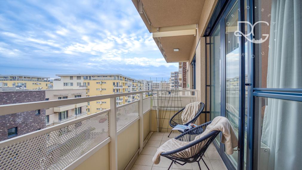 =PRENAJATÉ=Moderný klimatizovaný kompletne zariadený 2 izb byt s balkónom, pivnicou a parkovaním