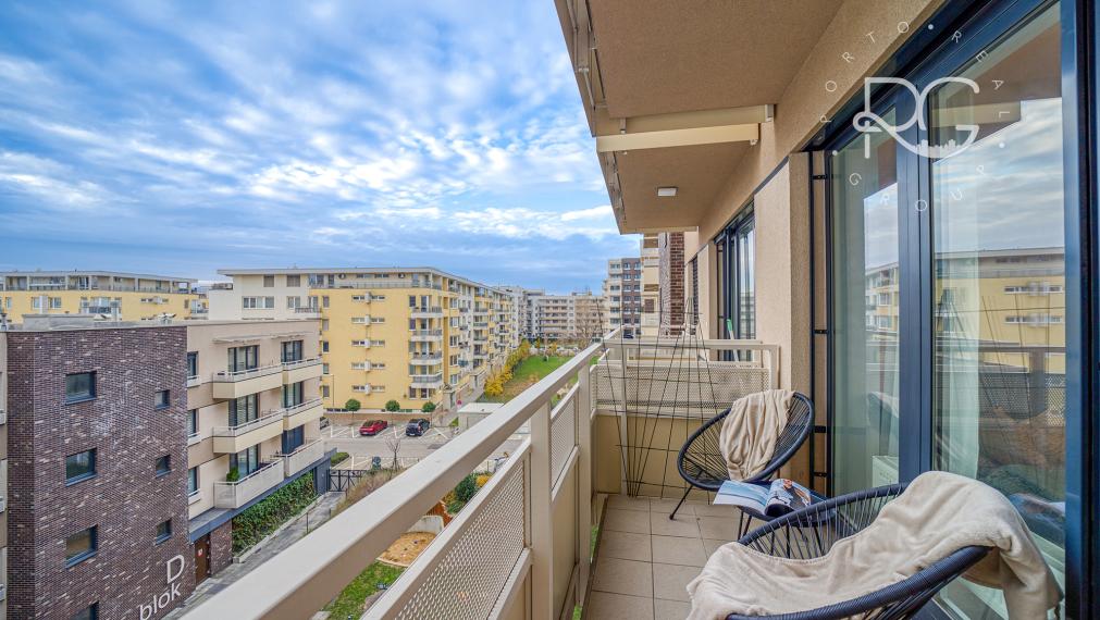 =PRENAJATÉ=Moderný klimatizovaný kompletne zariadený 2 izb byt s balkónom, pivnicou a parkovaním