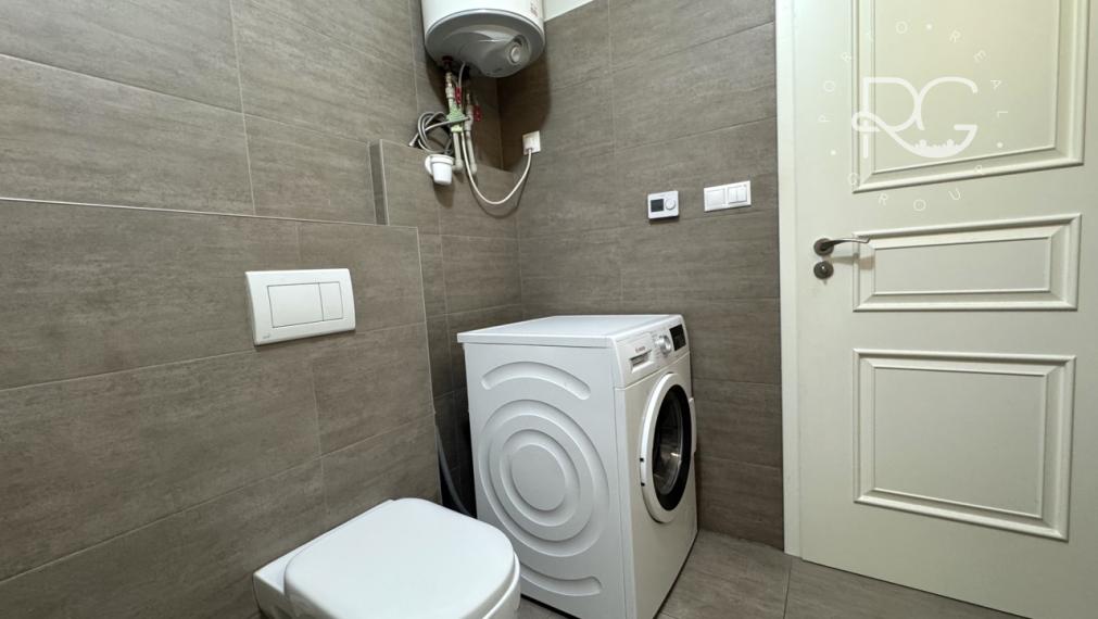 Moderný 2izb zariadený byt s balkónom a parkovaním