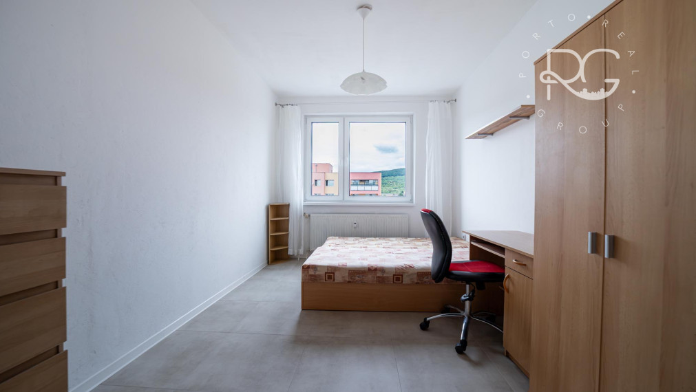 3-IZBOVÝ BYT VHODNÝ PRE ŠTUDENTOV , BRATISLAVA – NOBELOVÁ ULICA