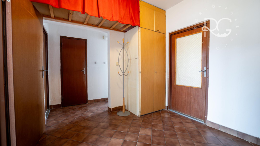 3-IZBOVÝ BYT VHODNÝ PRE ŠTUDENTOV , BRATISLAVA – NOBELOVÁ ULICA