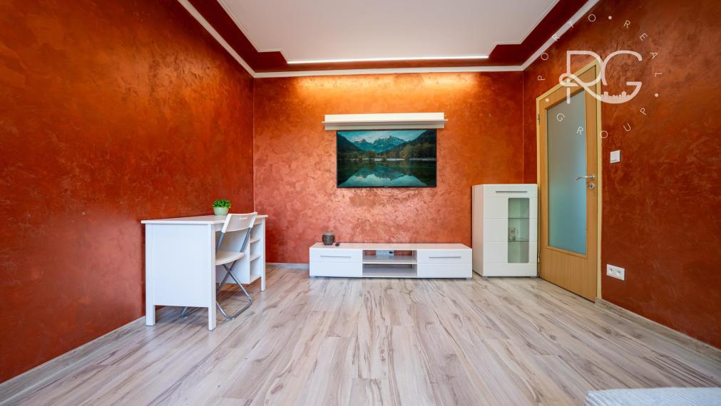 PREDAJ/ kompletne zrekonštruovaný 2 – izb. byt/ Bratislava - Petržalka