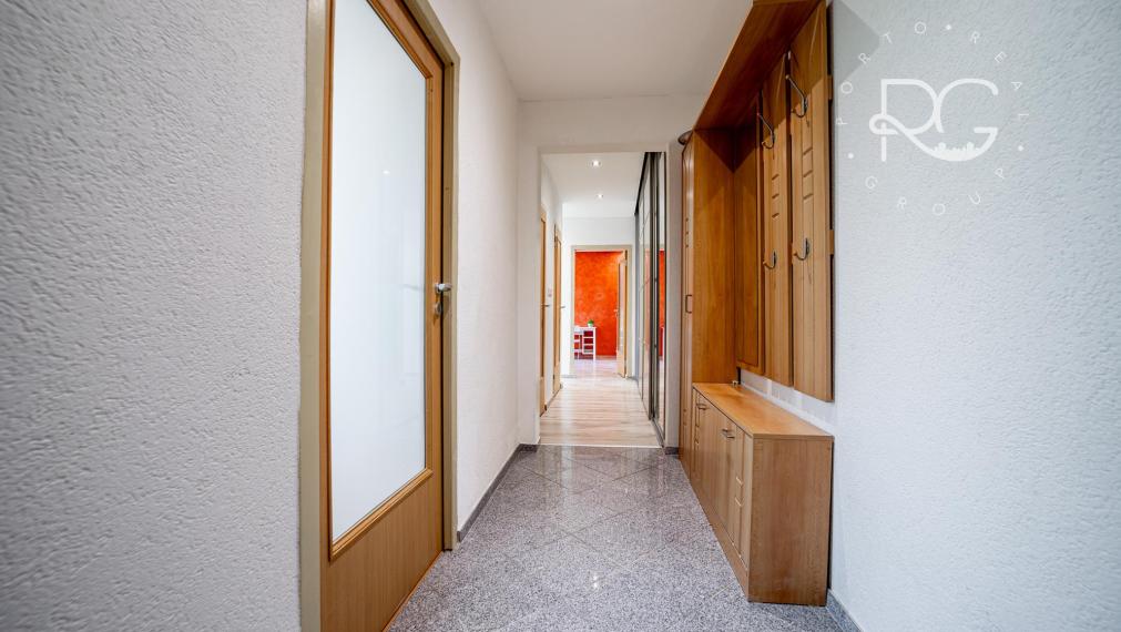PREDAJ/ kompletne zrekonštruovaný 2 – izb. byt/ Bratislava - Petržalka