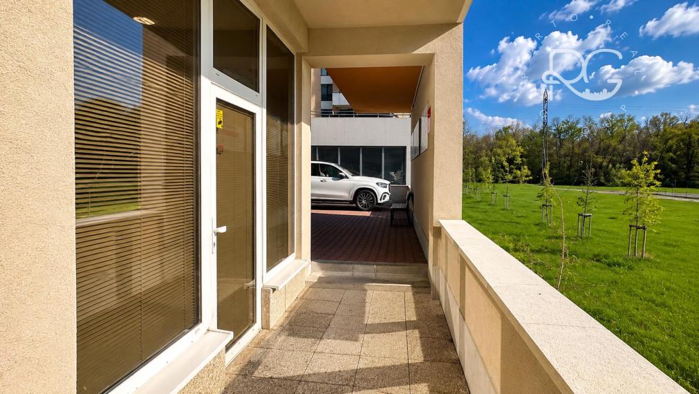MODERNÝ NEBYTOVÝ PRIESTOR 93 m² + 3 PARKOVACIE MIESTA | ANTOLSKÁ, PETRŽALKA