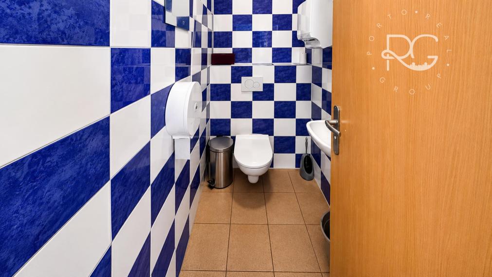 MODERNÝ NEBYTOVÝ PRIESTOR 93 m² + 3 PARKOVACIE MIESTA | ANTOLSKÁ, PETRŽALKA