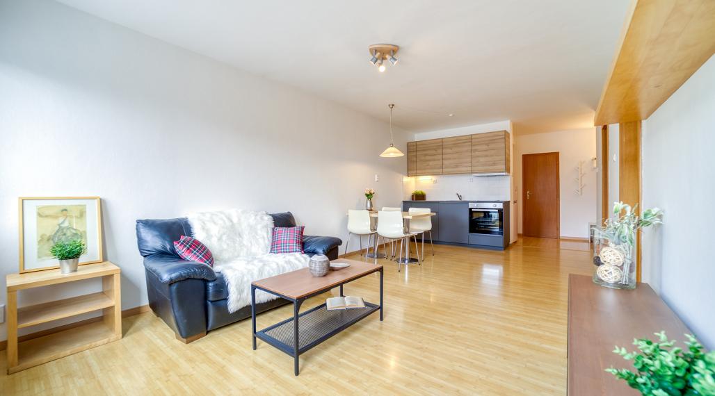 =PRENAJATÉ=VIDEO, 2 izbový byt v blízkosti Starého Mesta na Zadunajskej ceste – Bratislava V