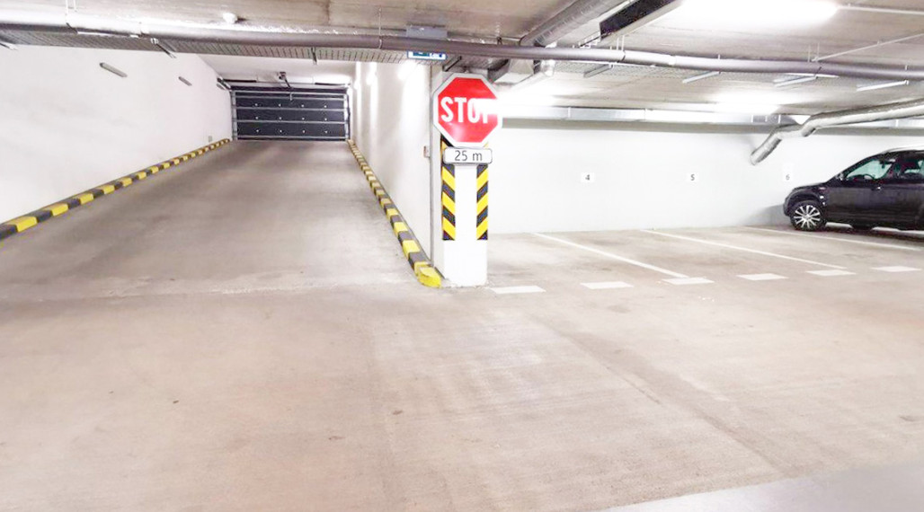 =PREDANÉ= Garážové státie Bratislava I - Staré mesto, ul. Jozefská, VIDEO