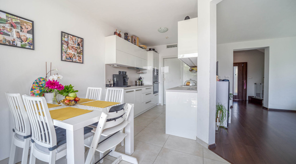 Posledný 5izb RD kompletne zariadený s garážou v krásnom prostredí v Čilistovskej lagúne