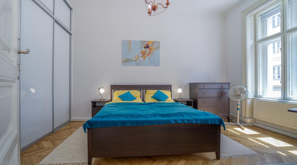 Krásny staromestský kompletne zariadený 2izb byt na Palisádoch na prenájom