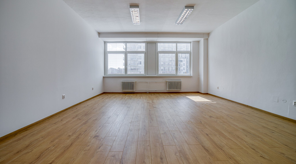 Na prenájom kancelária 39,29 m2 Wolkrova, Bratislava V – Petržalka