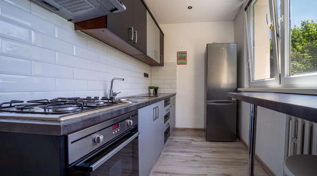 PREDAJ/ kompletne zrekonštruovaný 2 – izb. byt/ Bratislava - Petržalka