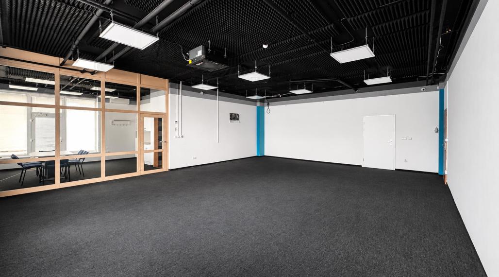MODERNÝ NEBYTOVÝ PRIESTOR 93 m² + 3 PARKOVACIE MIESTA | ANTOLSKÁ, PETRŽALKA