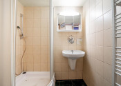 EXKLUZÍVNE NA PREDAJ – záhradná chata s výhľadom na BRATISLAVU - KOLIBA - fotografia 30