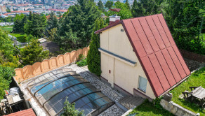EXKLUZÍVNE NA PREDAJ – záhrada s chatkou a výhľadom na BRATISLAVU - KOLIBA - fotografia 4