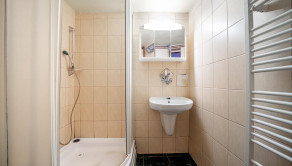 EXKLUZÍVNE NA PREDAJ – záhrada s chatkou a výhľadom na BRATISLAVU - KOLIBA - fotografia 31