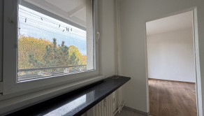 1izb byt s priestrannou logiou s krásnym výhľadom vhodný na rekonštrukciu - fotografia 16