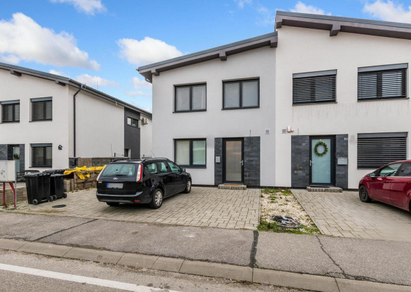 =PREDANÉ= Moderný 5izb rodinný dom s peknou záhradou v Malom Raji za bezkonkurenčnú cenu!