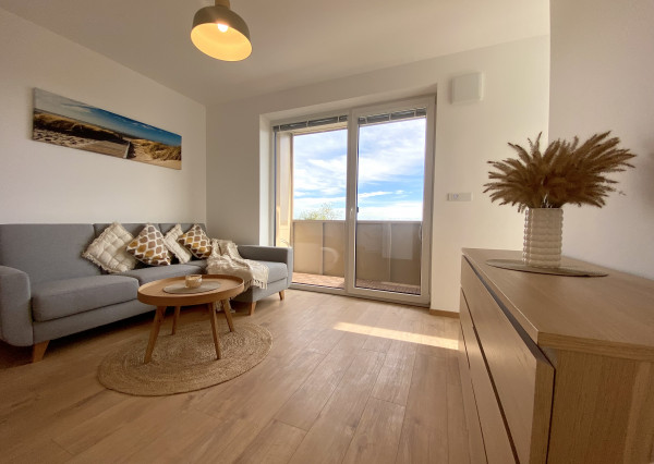 =PRENAJATÉ= Úplne nový zariadený moderný 1izb byt s loggiou, pivnicou a parkovaním v Miloslavove