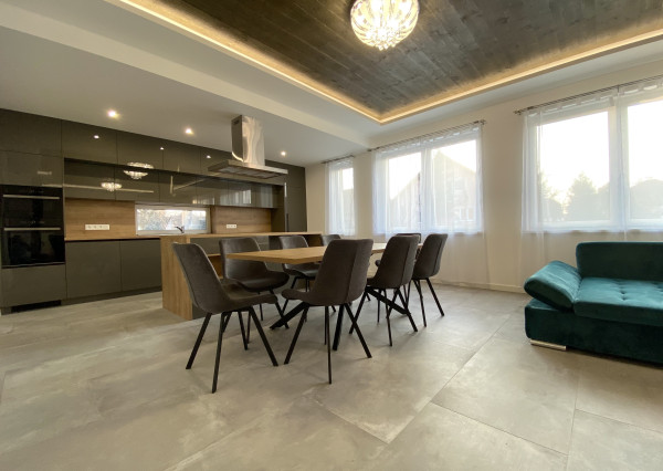 =PRENAJATÉ= Exkluzívny úplne nový 6izb RD vo Štvrtku na Ostrove na prenájom