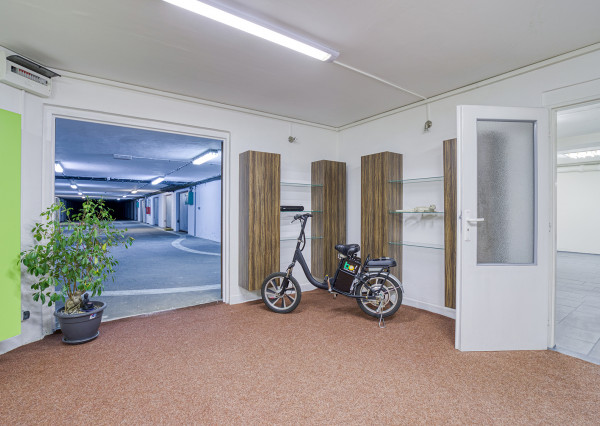 Zrekonštruovaný skladový priestor vo Vrakuni na prenájom