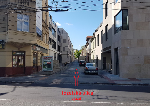 = PRENAJATÉ = Garážové státie Bratislava I - Staré mesto, ul. Jozefská