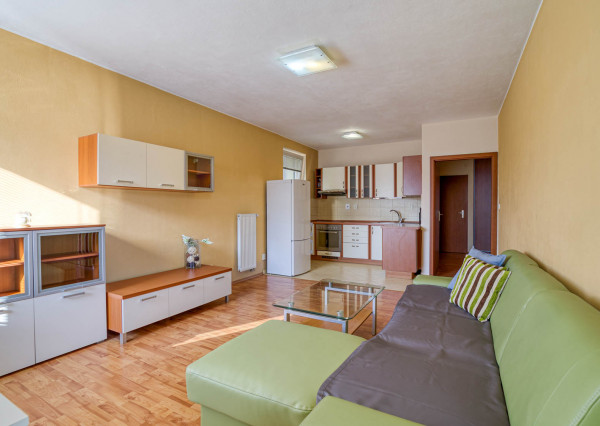 2-izbový byt s loggiou, ul. Bordáčova, Bratislava II - Ružinov