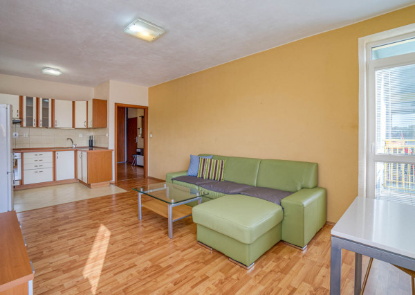 2-izbový byt s loggiou, ul. Bordáčova, Bratislava II - Ružinov