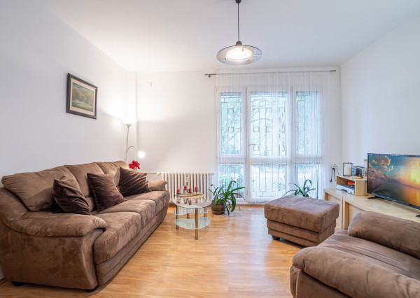 = PREDANÉ = Pokojné bývanie v srdci mesta – 3-izbový byt na Jelačičovej ulici