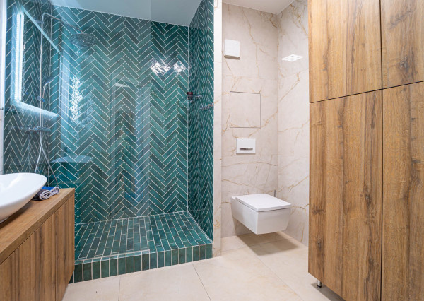 Pekný kompletne zrekonštruovaný a zariadený 2 izb byt 20 min.od BA