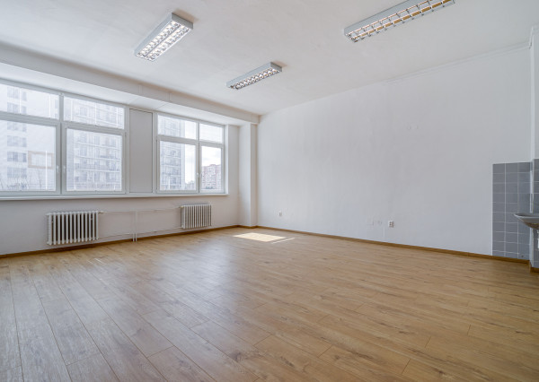 Na prenájom kancelária 39,29 m2 Wolkrova, Bratislava V – Petržalka