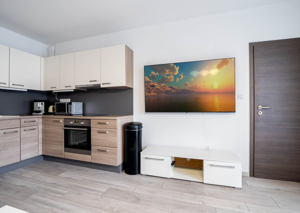 Moderné bývanie v 2-izbovom byte s parkovaním na ulici PRI HRUBEJ LÚKE