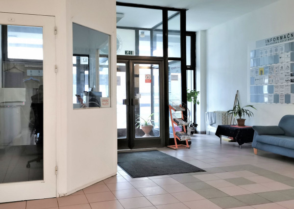 Na prenájom kancelária 18 m2 Wolkrova, Bratislava V – Petržalka