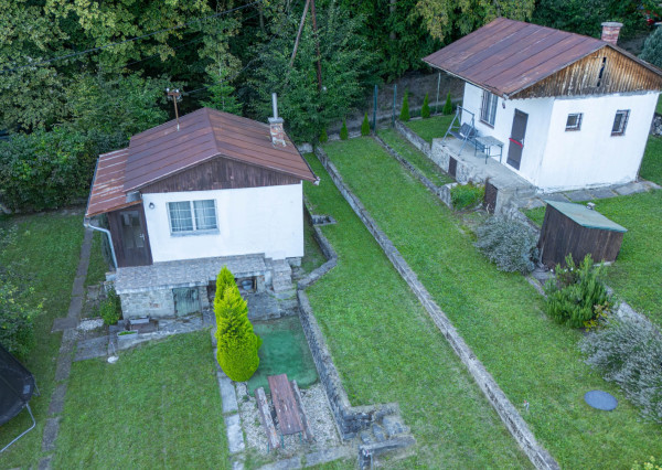 Pozemok s rekreačnou chatou a krásnym výhľadom v lukratívnej časti Bratislava III - AHOJ