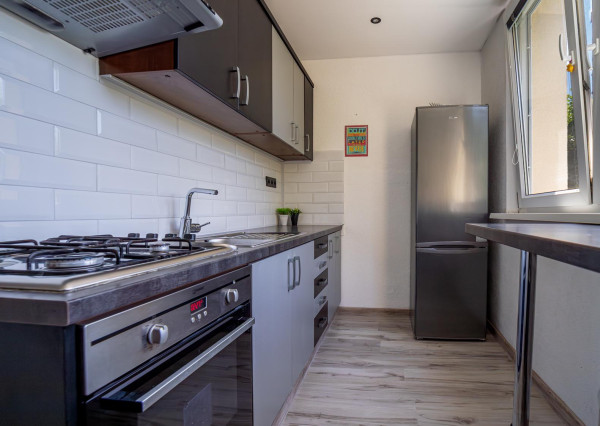 PREDAJ/ kompletne zrekonštruovaný 2 – izb. byt/ Bratislava - Petržalka
