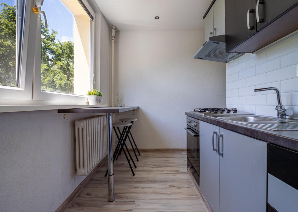PREDAJ/ kompletne zrekonštruovaný 2 – izb. byt/ Bratislava - Petržalka