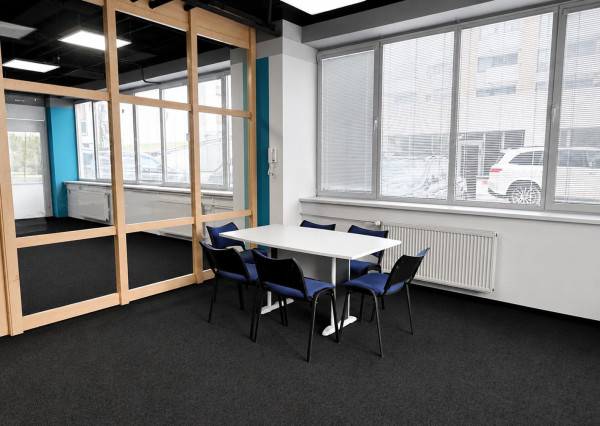 MODERNÝ NEBYTOVÝ PRIESTOR 93 m² + 3 PARKOVACIE MIESTA | ANTOLSKÁ, PETRŽALKA