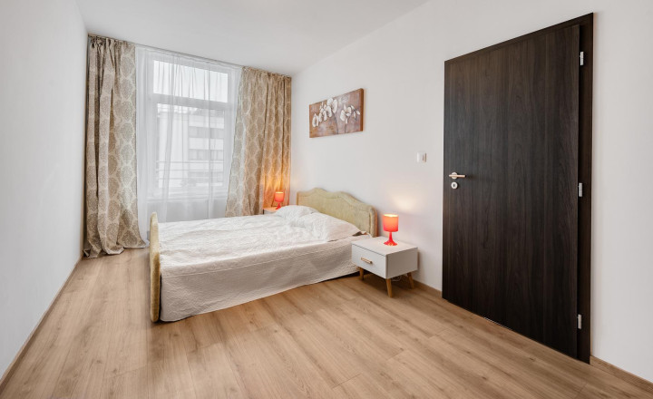 =PRENAJATÉ=Zariadený klimatizovaný 2,5izb byt v Ružinove na Trnavskej orientovaný do tichého vnútrobloku - fotografia 8