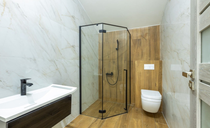 Investičný apartmánový dom v obci Bystrá s vlastným wellness - fotografia 12