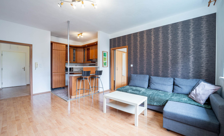 = PRENAJATÉ = 2-izbový byt na ul. Klenová, Bratislava - Kramáre - fotografia 3