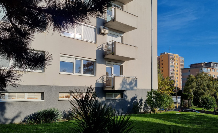 = PRENAJATÉ = 2-izbový byt na ul. Klenová, Bratislava - Kramáre - fotografia 15