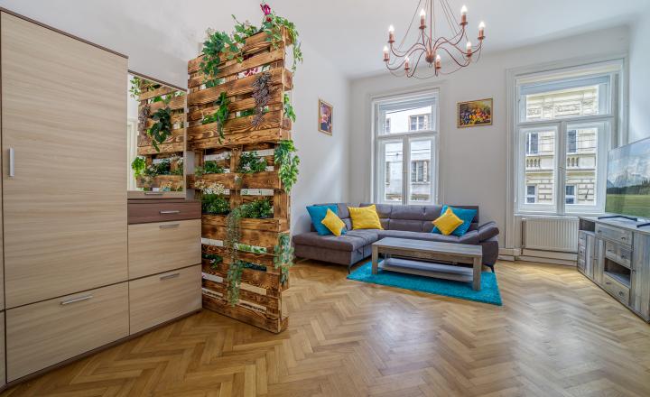=PRENAJATÉ=Krásny staromestský kompletne zariadený 2izb byt na Palisádoch na prenájom - fotografia 3