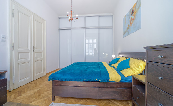=PRENAJATÉ=Krásny staromestský kompletne zariadený 2izb byt na Palisádoch na prenájom - fotografia 9
