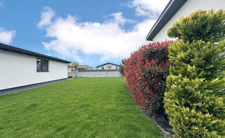 =PREDANÉ=Moderný zariadený 4izb bungalov na 7árovom pozemku 20 min.od BA - fotografia 35