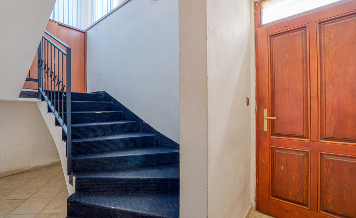Trojpodlažná polyfunkčná budova v úplnom centre Šamorína na predaj - fotografia 17