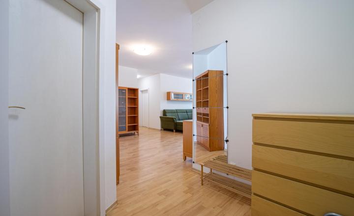 3-izbový byt s parkovaním – Slávičie údolie, Bratislava-Staré Mesto - fotografia 3