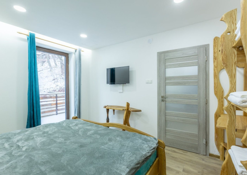 Investičný apartmánový dom v obci Bystrá s vlastným wellness - fotografia 1